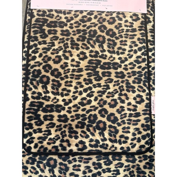 Juicy Couture Leopard Bath Rug - Picture 3 of 3